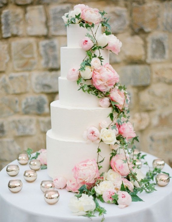 bolo-de-peonias-inspiração-post-casamento-ivana-beaumond-paris-vestido-de-noiva