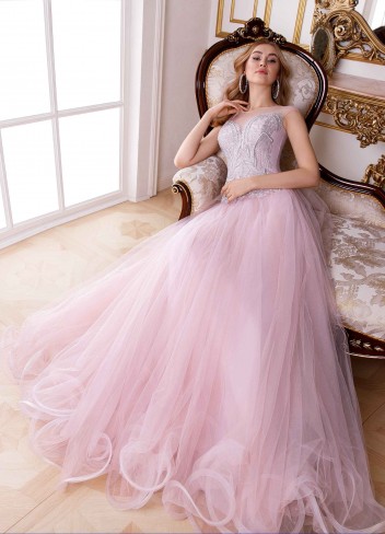 Ivana_Beaumond_Paris_Debutante_Primeiro_Amor_5