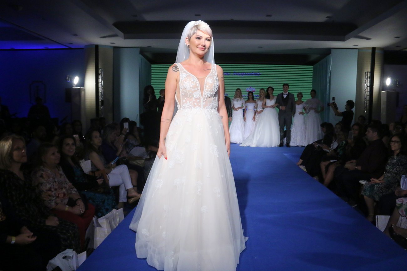 Desfile-Noivas-Inesqueciveis-Ivana-Beaumond-Paris-modelos-icweek-2018 (100)