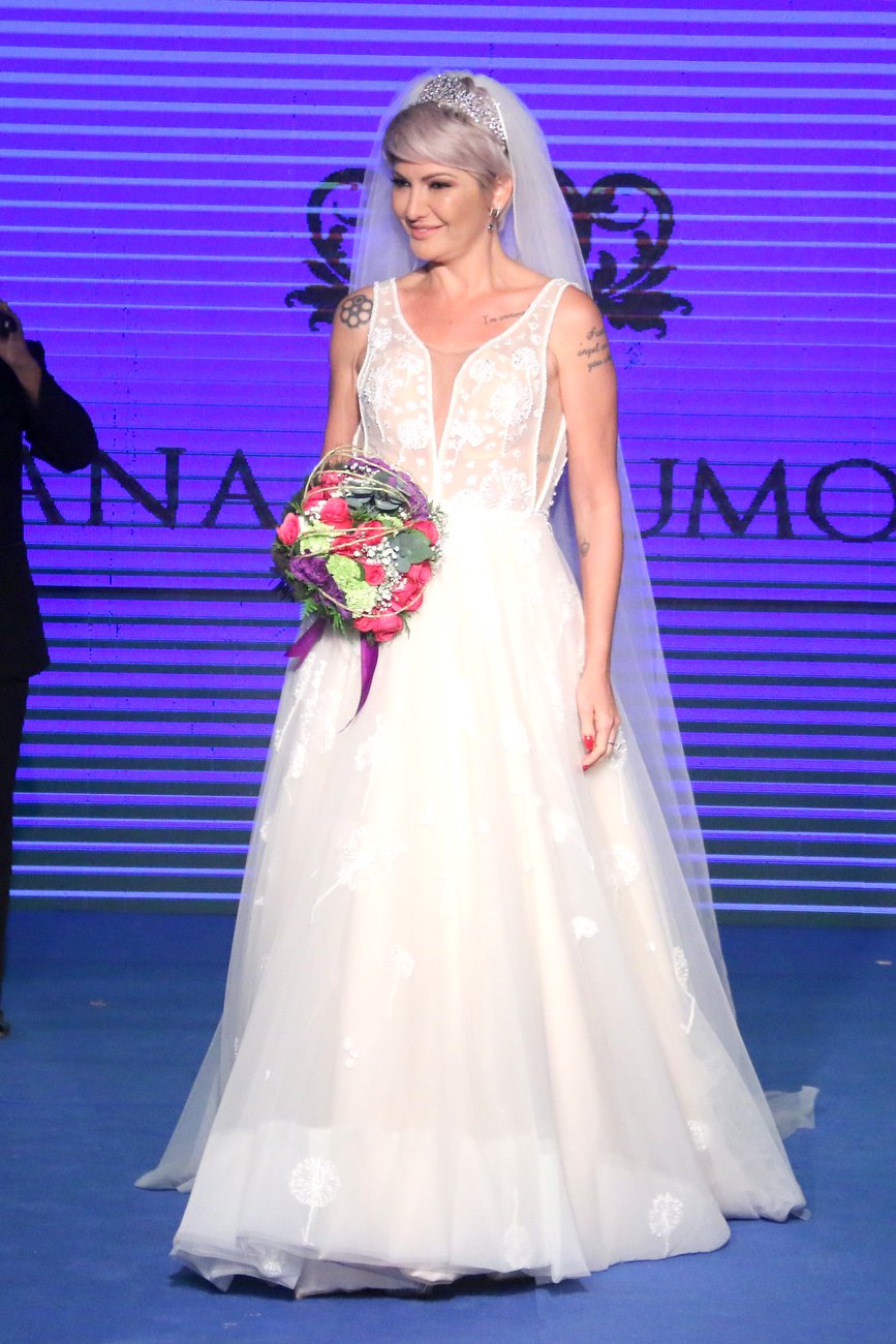 Desfile-Noivas-Inesqueciveis-Ivana-Beaumond-Paris-modelos-icweek-2018 (78)