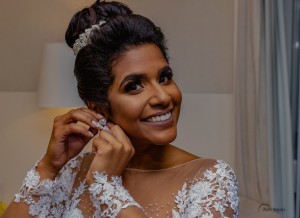 AnaCarlaeBruno-Vestido-de-noiva-rj_casamento-casar-sobmedida-Alugueldevestido-IvanaBeaumond (1)