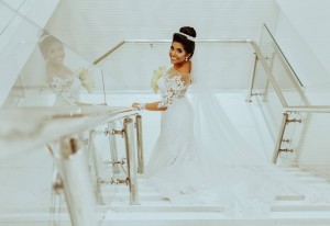 AnaCarlaeBruno-Vestido-de-noiva-rj_casamento-casar-sobmedida-Alugueldevestido-IvanaBeaumond (7)