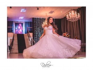 amandalandim-festa-de-15-anos-debutante-aniversario-vestidos-sobmedida-exclusivos-dourado-marsala-BYIVANABEAUMONDPARIS (3)