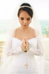 casamento-lidiane-e-pedro_vestido-de-Noiva_rj-Blog_IvanaBeaumond (5)