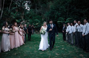 casamento-no-campo-glaucia-e-felipe-vestido-de-noiva-ivana-beaumond(47)