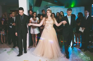 debutante-15-anos-manuella-quesada-vestido-ivana-beaumond (8)