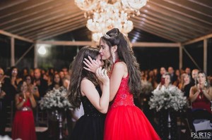 giulia-pequeno-debutate-vestido-ivana-beaumond-paris (8)