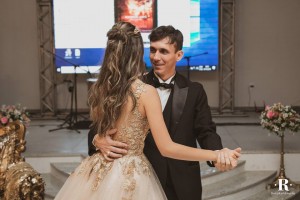 nahaiany-ribeiro-15-anos-vestido-ivana-beaumond (26)