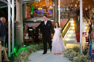 noiva-patyverusca_casamento-espacozurique-casar_rj-Vestido-de-noiva-blogIvanaBeaumond (11)